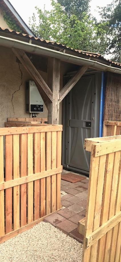 Chambres Insolites Caravanes -B&B -Cheverny -Chambord -Zoo Beauval-Autour Du Peu Fougeres-sur-Bievre 외부 사진